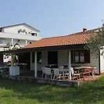 Family-friendly With Swimming Pool Babici, - 2531 Apartmán