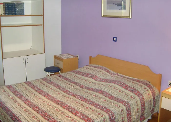 Family-friendly With Swimming Pool Babici, - 2531 Apartment *