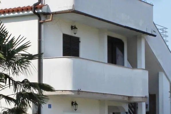 Apartment Family-friendly With Swimming Pool Babici, - 2531 Umag